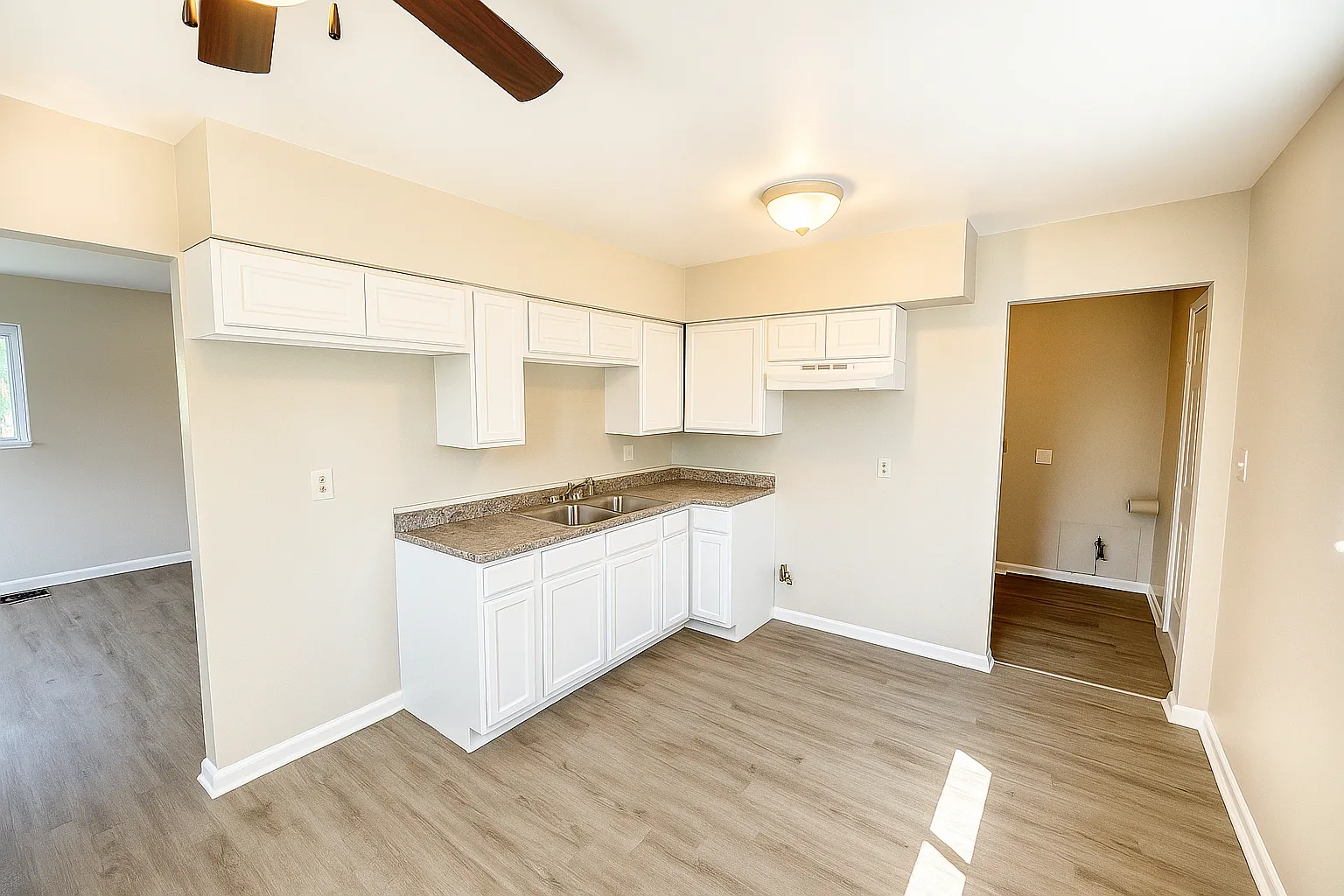 1133 Tremont St — Photo 4