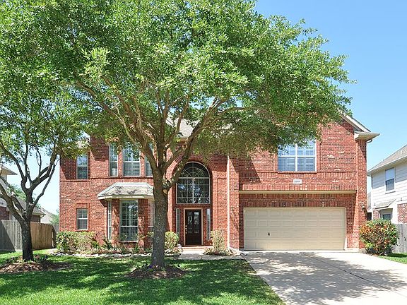 2nd image of 22026 Skyridge Ln
