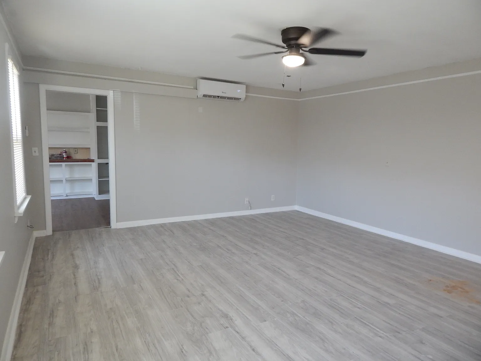 2 bed, 950 sqft, $1,395 — Photo 3