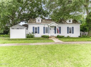 1712 Charity St, Abbeville, LA 70510