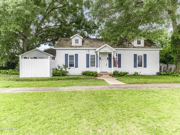 1712 Charity St, Abbeville, LA 70510