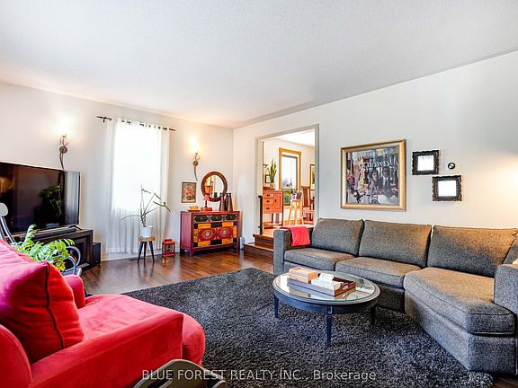 4th image of 174 McArthur St