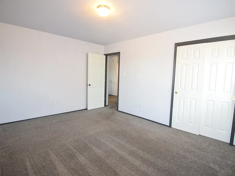4903 Golden Gate Dr — Photo 13