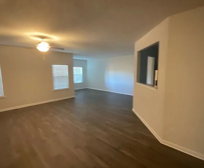 1267 Fendt Dr — Photo 3