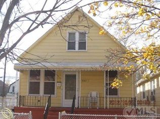 9201 Delmar St, Detroit, MI 48211