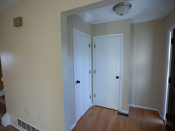 Front entry and 1/2 bath