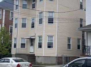 82 Davis St, New Bedford, MA 02746