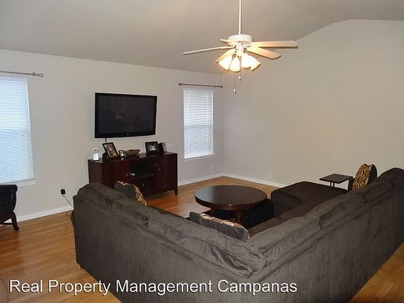 4th image of 1034 Magnolia Crst