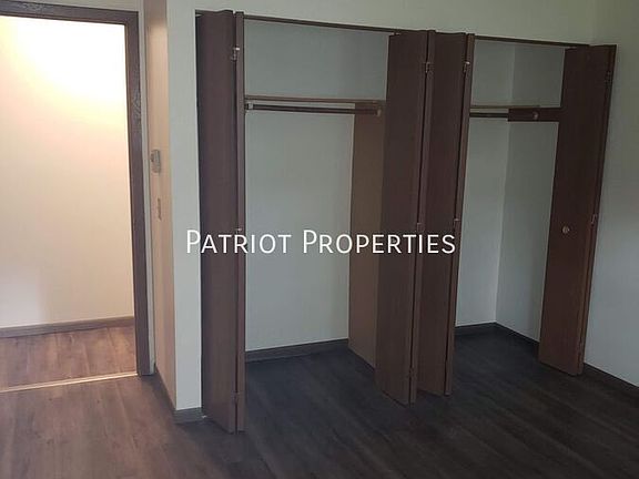 5th image of 130 S Burritt Avenue Parkwood Gln #6