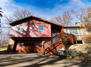 117 Rockwell Dr, Hempfield Township, PA