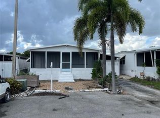 5627 Lagoon Dr, Fort Lauderdale, FL 33312