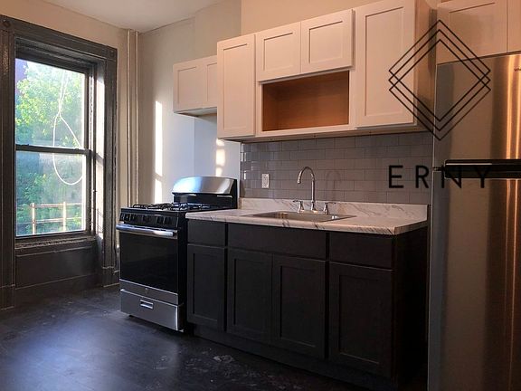 3rd image of 105 Vernon Ave #2H