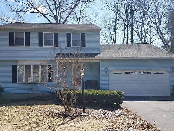 5th image of 6 Daniel Lill Ct