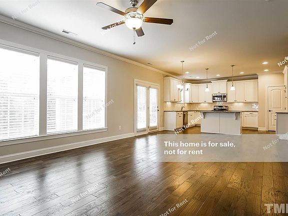 5th image of 601 Lake Artesia Ln