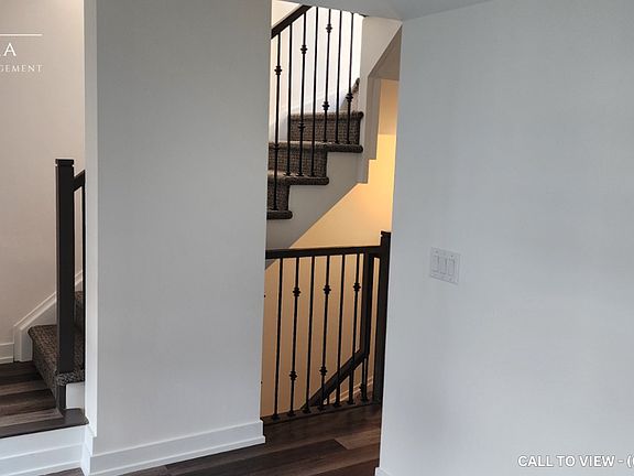 4th image of 851 Sheppard Ave W #23