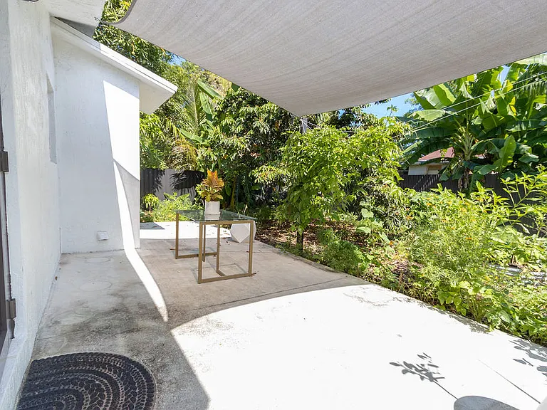 520 NW 94th St — Photo 25