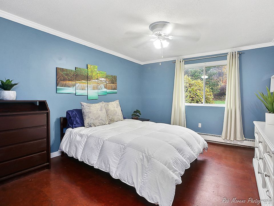 1st image of 3 Birchwood Pt APT 203