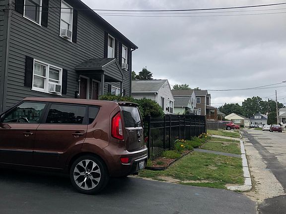 2nd image of 30 Blaine St #30