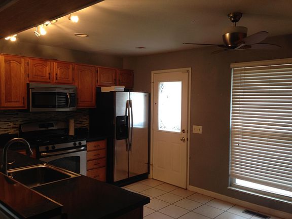 2nd image of 2295 Somerset Dr