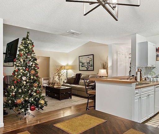 3rd image of 9481 Highland Oak Dr Unit 316