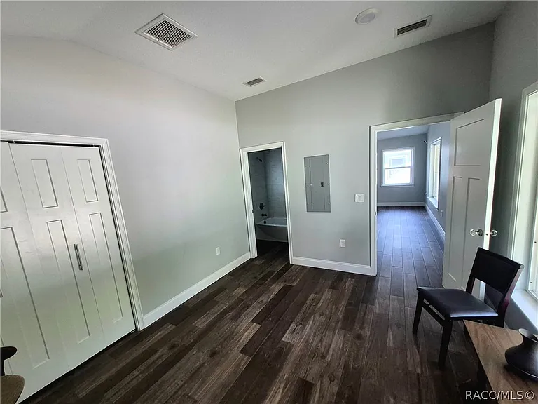 11751 Bostick St — Photo 8