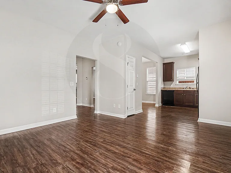 4561 Parkway Cir — Photo 12