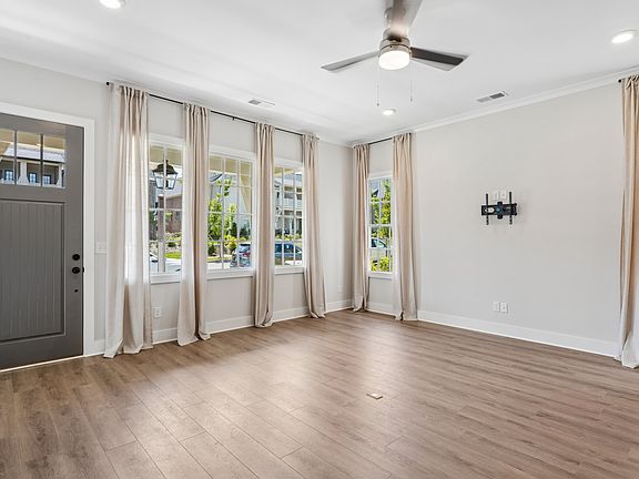 3rd image of 4780 Silas Ave