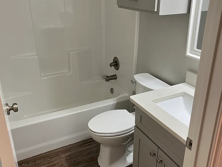 105 S Wheeler St #B — Photo 12