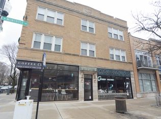 1636 W Montrose Ave #3W, Chicago, IL 60613