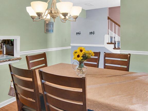5th image of 3008 Church St. #D-1