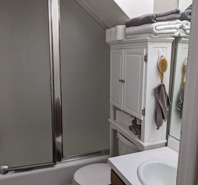 1st image of 1736 N Bissell St #2