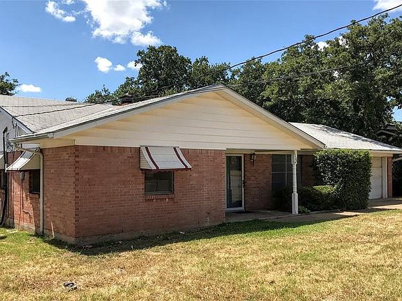 3rd image of 1105 NE 4th Ave