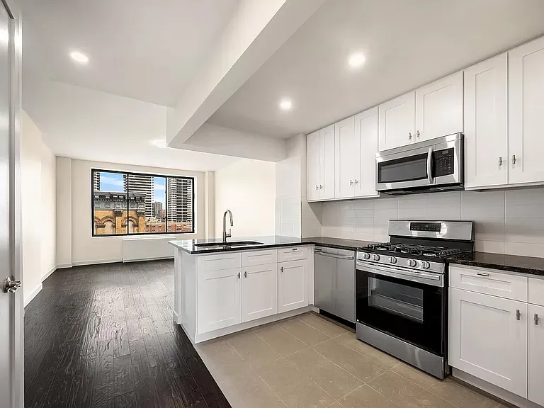 206 E 119th St #6C — Photo 4