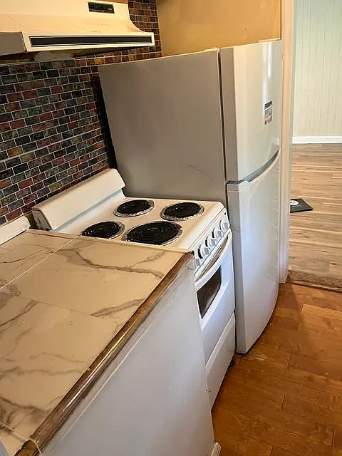 1 bed, $1,350 — Photo 3