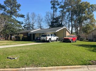 2210 Bartlett Dr, Savannah, GA 31404