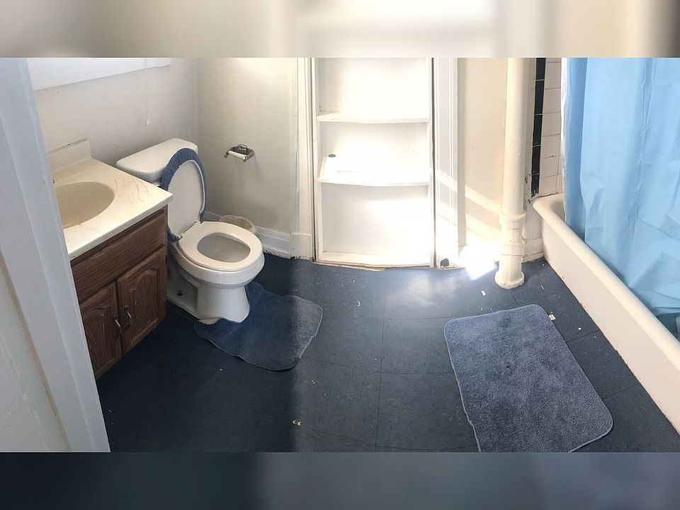 2nd image of 114 W Dixie Ave APT 311