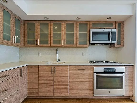 4th image of 344 E 110th St APT 7B