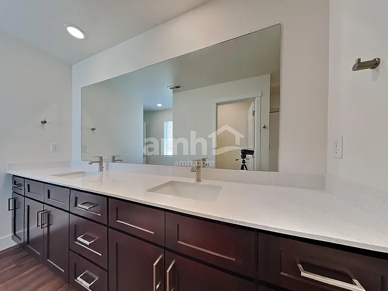 1453 N Alderleaf Ave — Photo 10