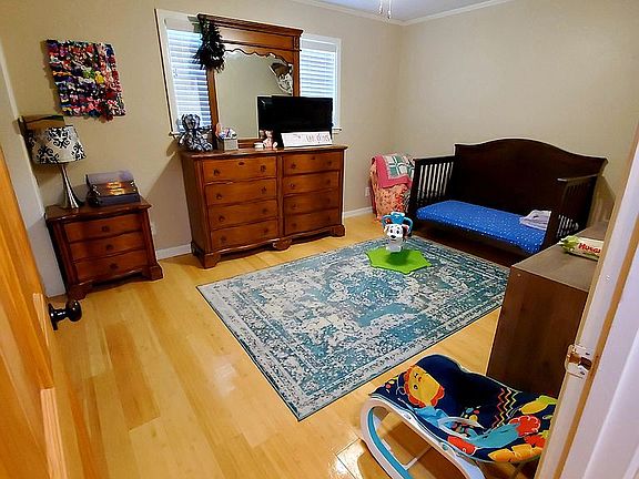 3rd image of 3020 Diane Dr