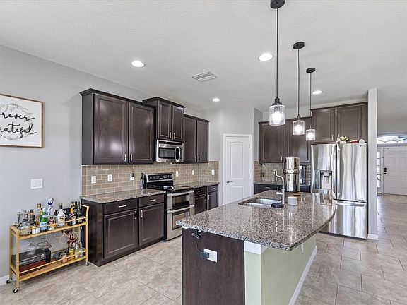3rd image of 445 Bahama Grande Blvd
