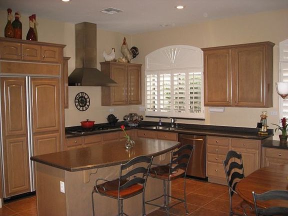 Kitchen and Dinette