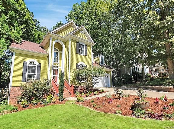 2nd image of 7814 Forest Oaks Ln