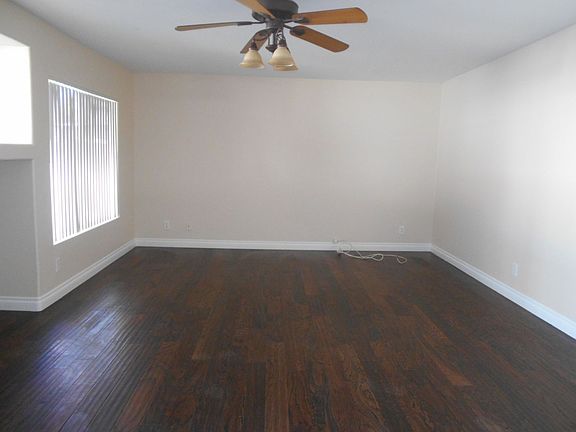 5th image of 8728 Country Pines Ave