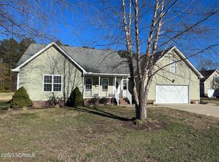 130 Danielle Dr, Elizabeth City, NC 27909