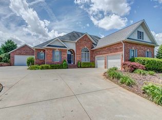 2617 Pebble Creek Dr, Shelby, NC 28152