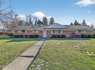 4035 Greencrest Ln, Toledo, OH 43614