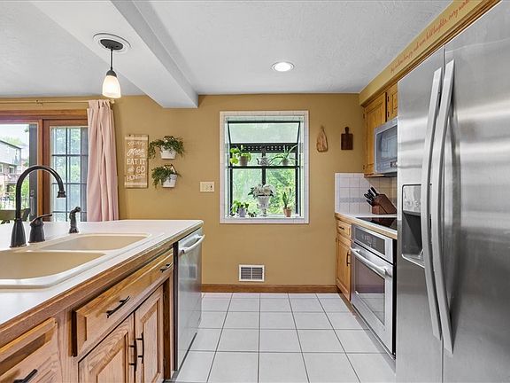 5th image of 1509 Holly Hill Dr