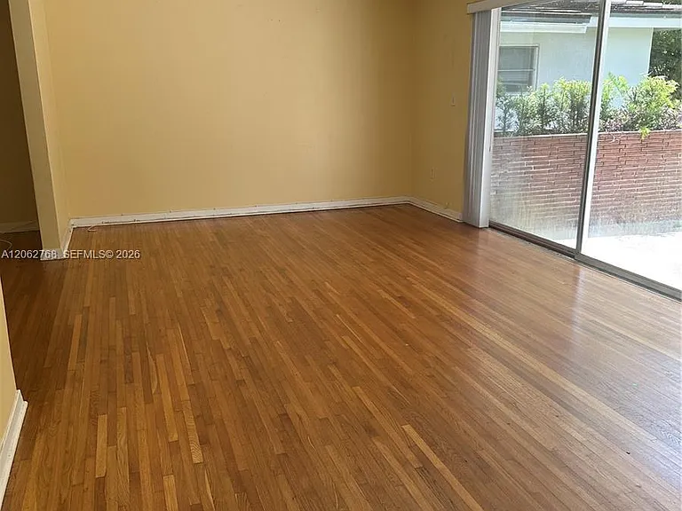 5340 Orduna Dr — Photo 6