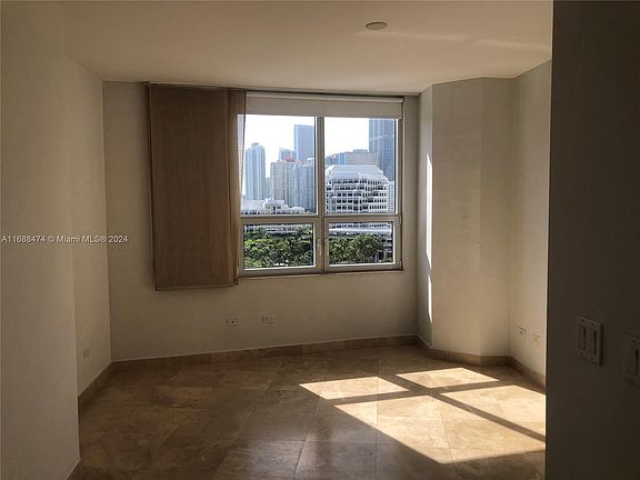 5th image of 848 Brickell Key Dr APT 1005
