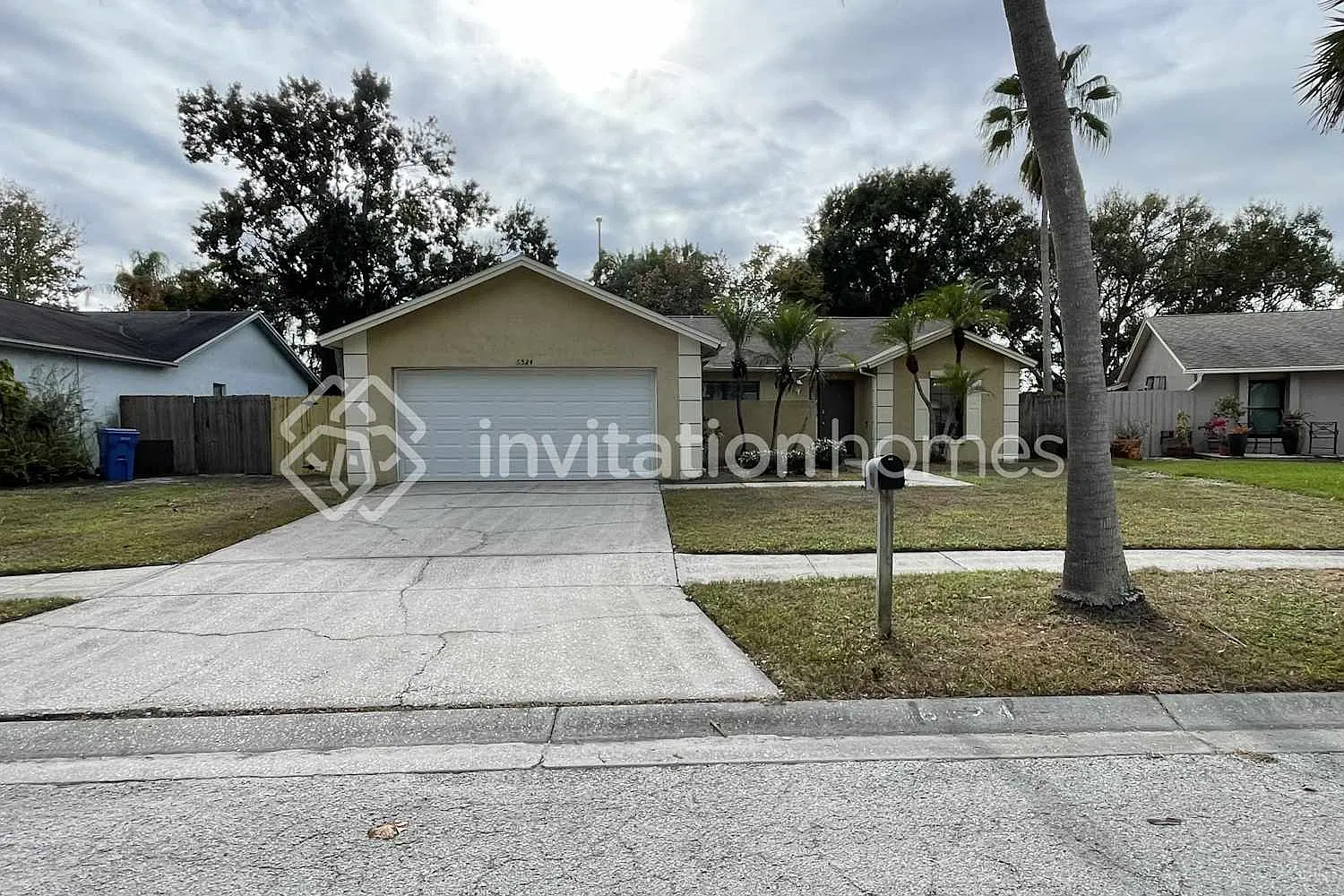 6524 Seafairer Dr Tampa, FL 33615 — Photo 1